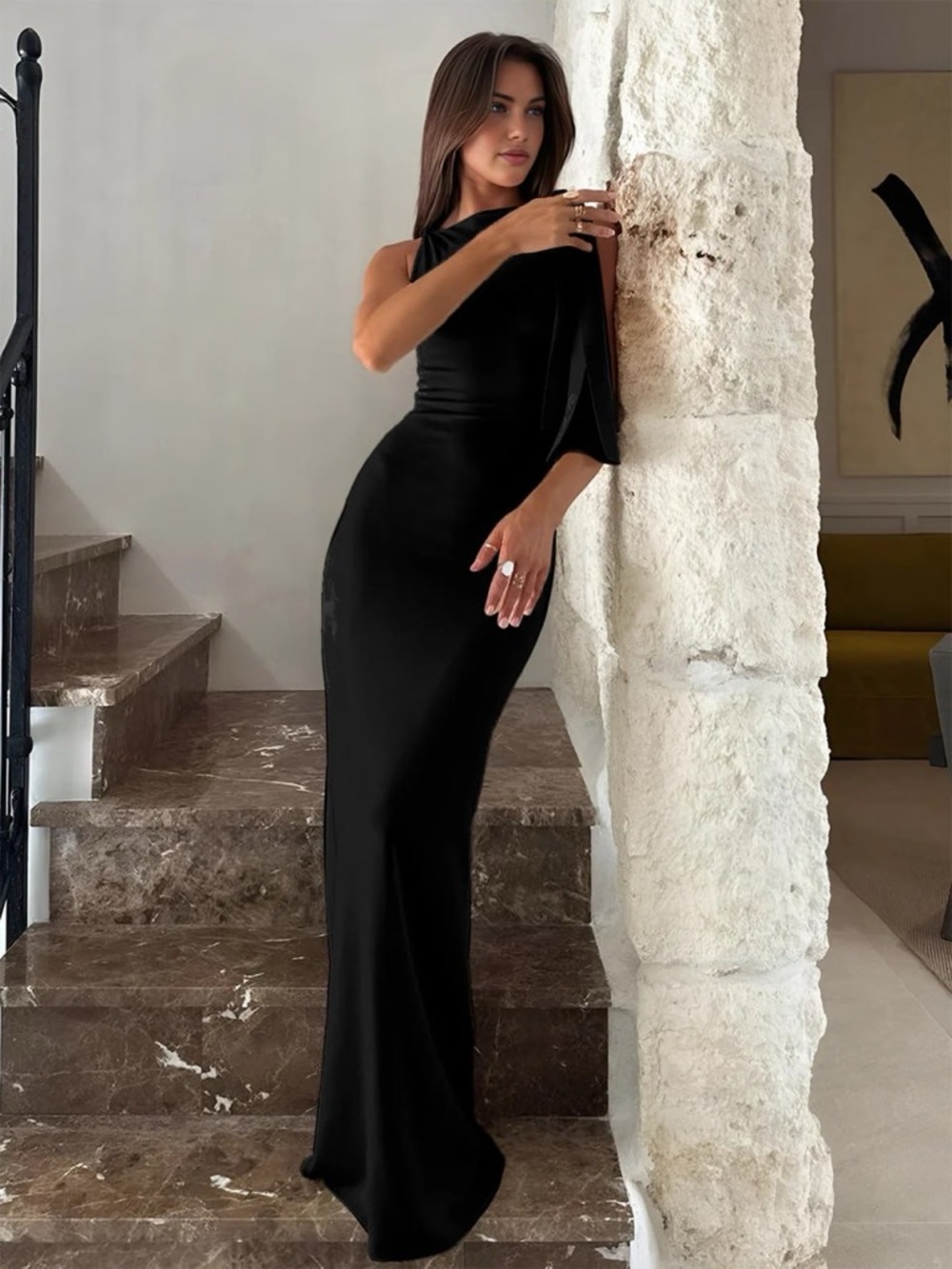 Commense Black One-Shoulder Evening Gown